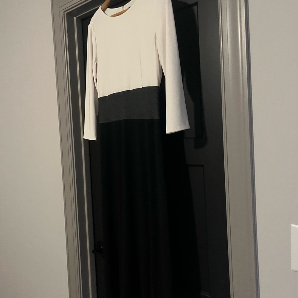 RALPH LAUREN-Elegant Black and White Dress